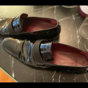 Hugo Boss tuxedo shoes in. Lack patent leather. Size 11.5